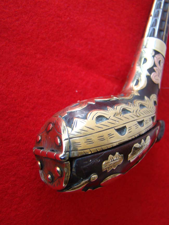 A rare early 18th century Dutch brass and copper inlaid fruitwood pipe case circa 1720 — image 5